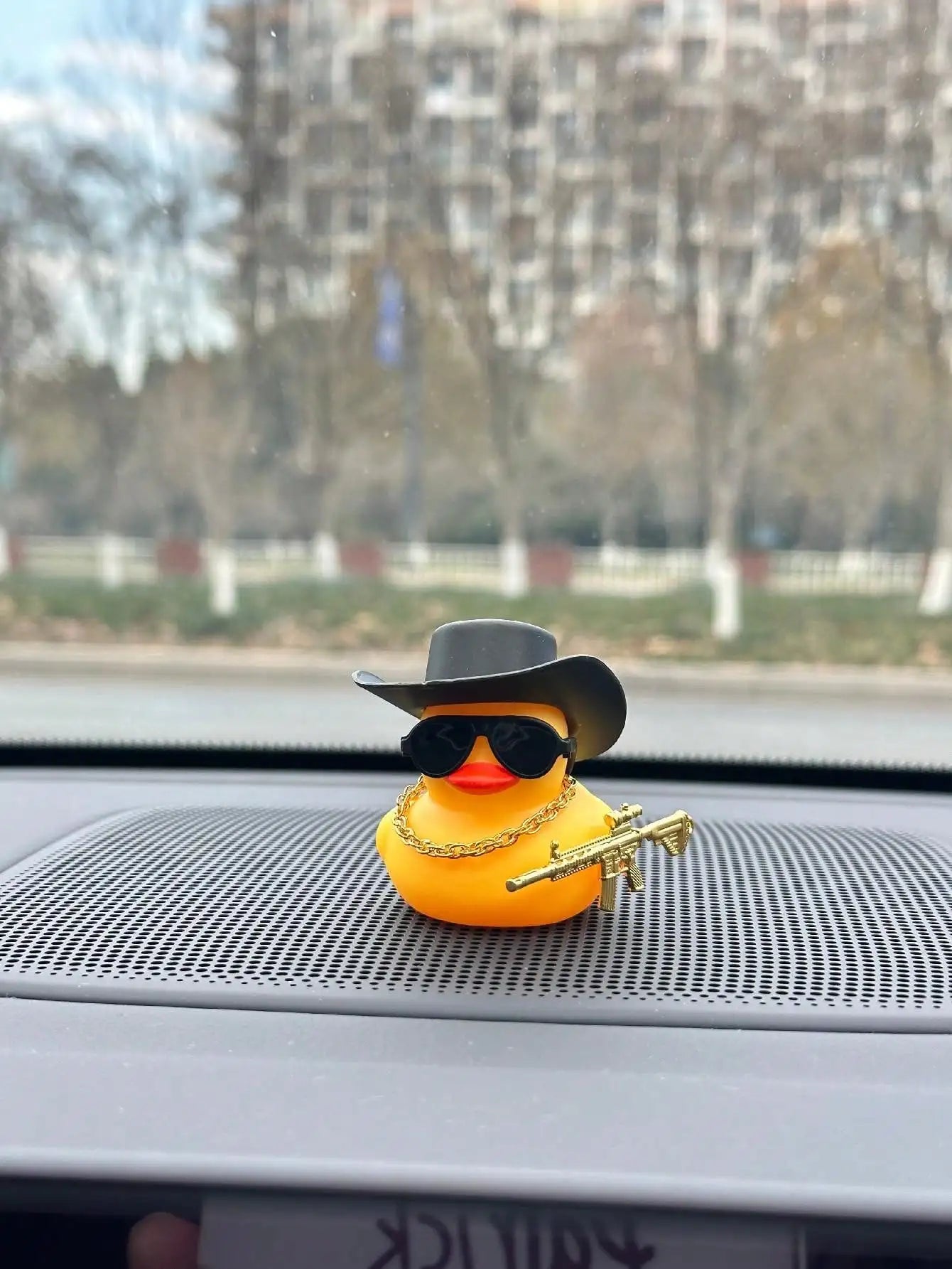 1Pc Cute & Cool Duck Shaped Car Interior Decorative Accessory